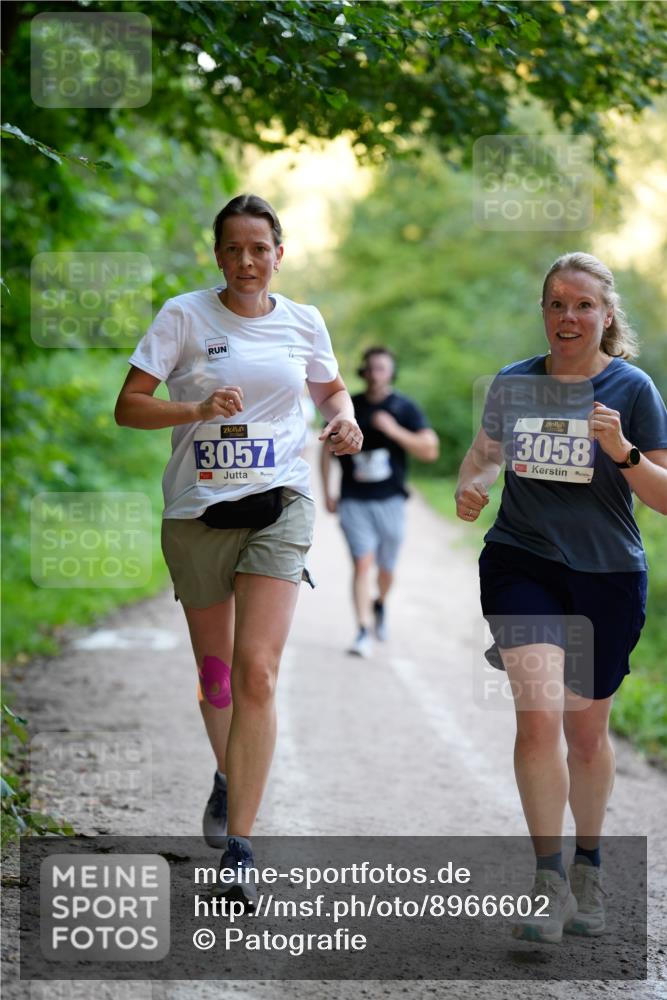 28.09.2025 - 33. Volkslauf durch das schöne Alstertal Patografie http://msf.ph/oto/8966602 28.09.2025 09:52:24 Laufen 3057, 3058 meine-sportfotos.de