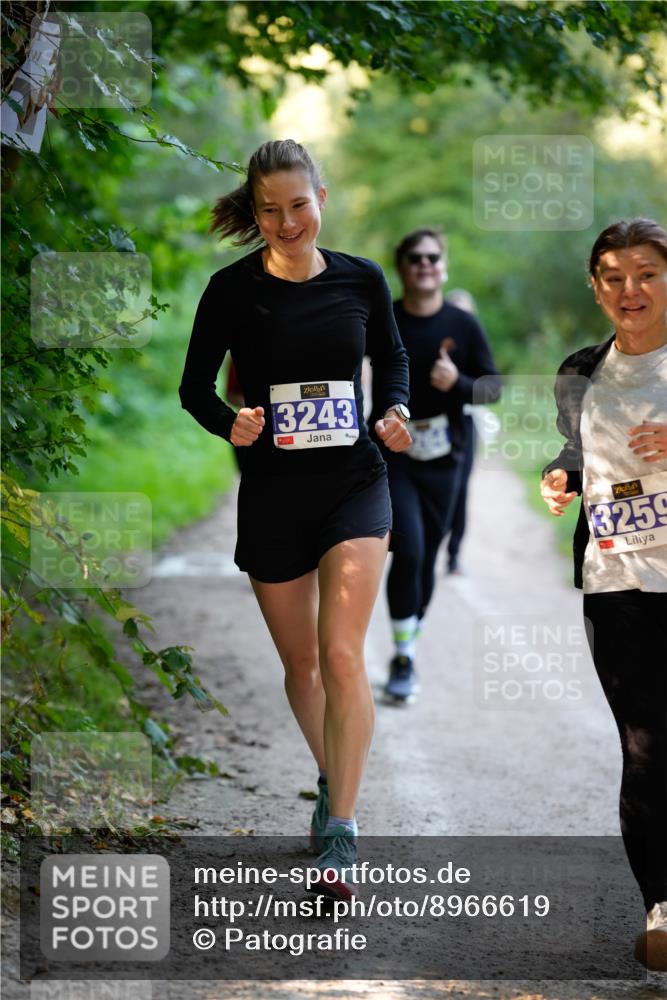 28.09.2025 - 33. Volkslauf durch das schöne Alstertal Patografie http://msf.ph/oto/8966619 28.09.2025 09:53:41 Laufen 3243, 3259 meine-sportfotos.de