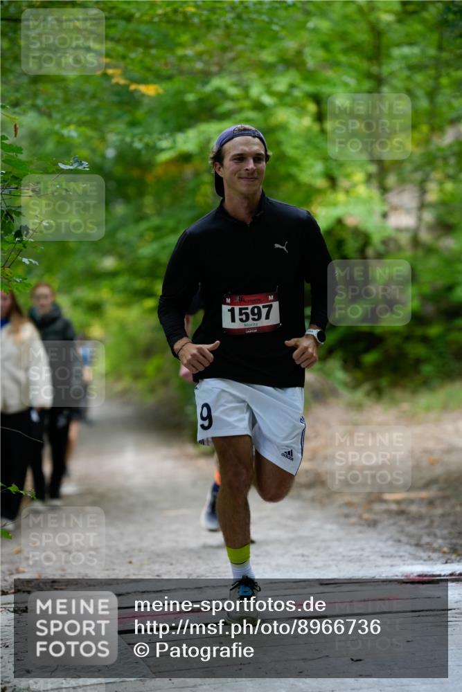 28.09.2025 - 33. Volkslauf durch das schöne Alstertal Patografie http://msf.ph/oto/8966736 28.09.2025 10:07:12 Laufen 1597, 9 meine-sportfotos.de