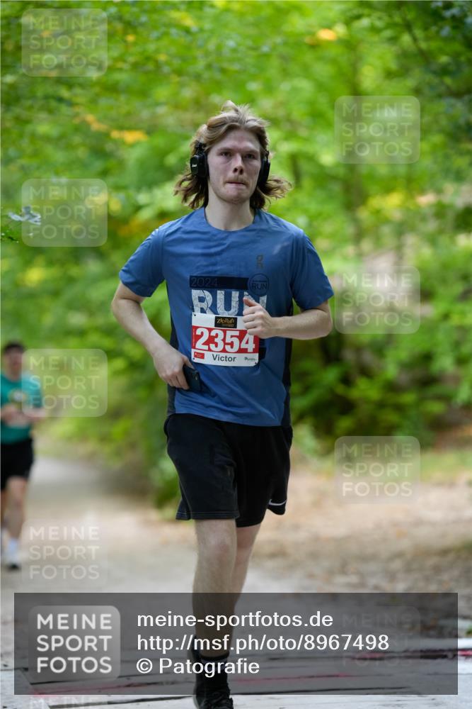 28.09.2025 - 33. Volkslauf durch das schöne Alstertal Patografie http://msf.ph/oto/8967498 28.09.2025 10:45:23 Laufen 2024, 2354 meine-sportfotos.de