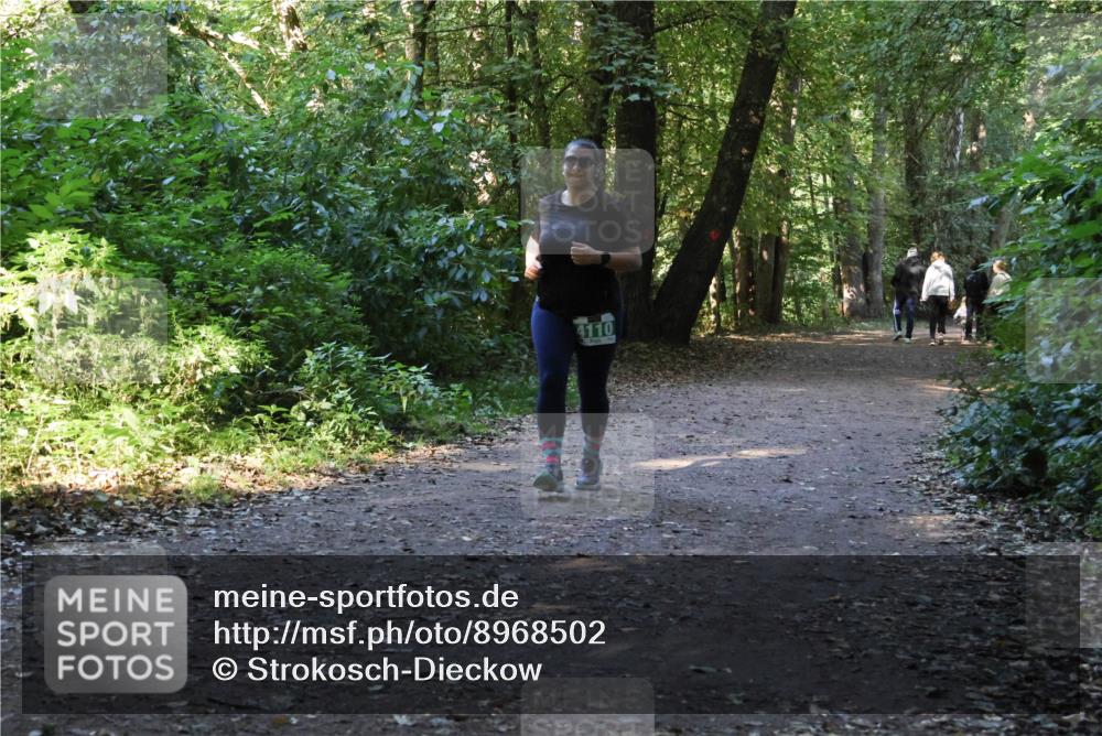 28.09.2025 - 33. Volkslauf durch das schöne Alstertal Strokosch-Dieckow http://msf.ph/oto/8968502 28.09.2025 11:03:03 Laufen 4110 meine-sportfotos.de