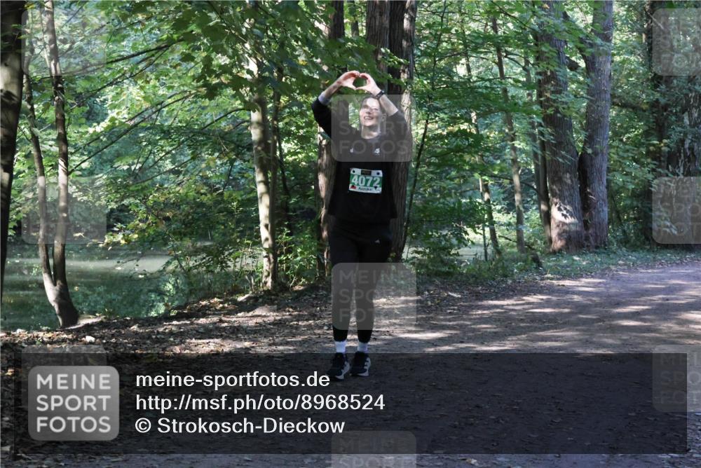 28.09.2025 - 33. Volkslauf durch das schöne Alstertal Strokosch-Dieckow http://msf.ph/oto/8968524 28.09.2025 11:04:02 Laufen 4072 meine-sportfotos.de