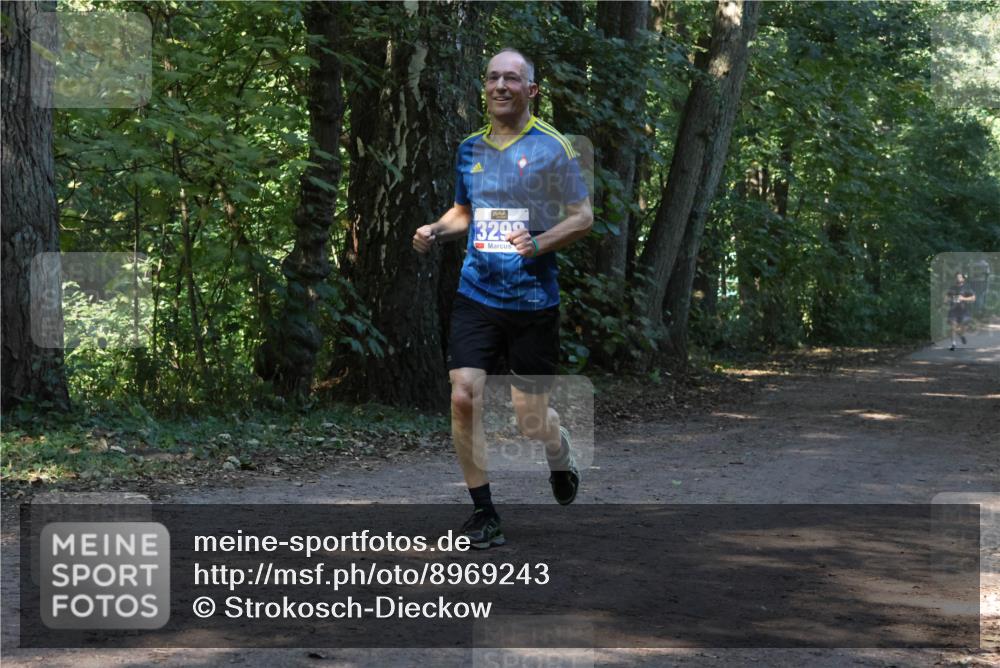 28.09.2025 - 33. Volkslauf durch das schöne Alstertal Strokosch-Dieckow http://msf.ph/oto/8969243 28.09.2025 11:24:10 Laufen 3299 meine-sportfotos.de