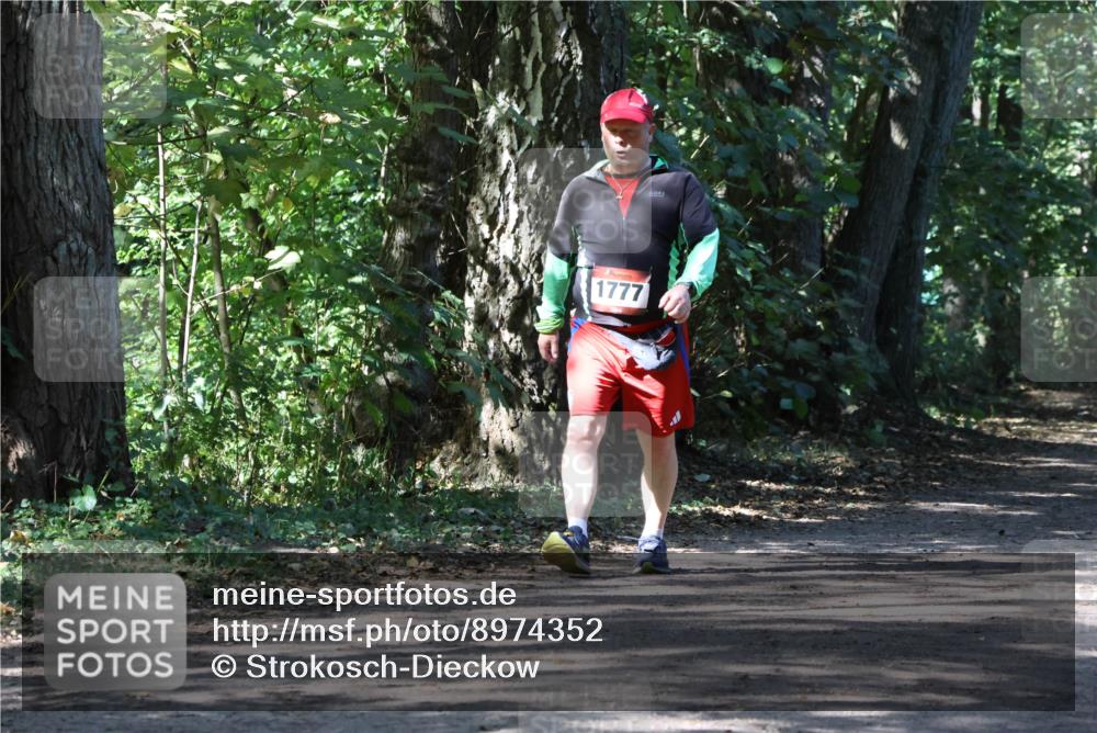 28.09.2025 - 33. Volkslauf durch das schöne Alstertal Strokosch-Dieckow http://msf.ph/oto/8974352 28.09.2025 12:42:05 Laufen 1777 meine-sportfotos.de