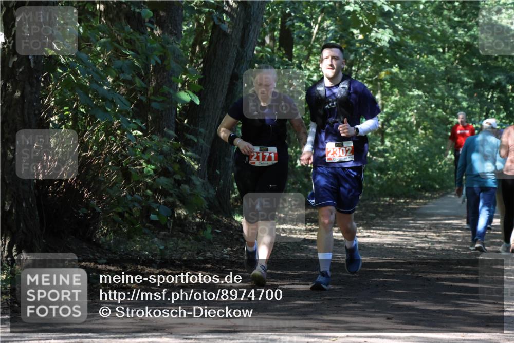 28.09.2025 - 33. Volkslauf durch das schöne Alstertal Strokosch-Dieckow http://msf.ph/oto/8974700 28.09.2025 12:56:53 Laufen 2171, 2302 meine-sportfotos.de
