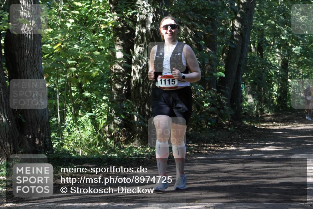28.09.2025 - 33. Volkslauf durch das schöne Alstertal Strokosch-Dieckow http://msf.ph/oto/8974725 28.09.2025 12:58:35 Laufen 1115 meine-sportfotos.de