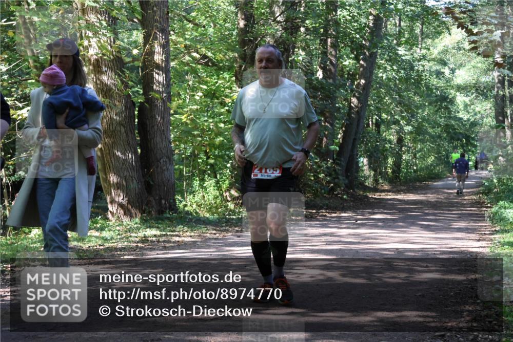 28.09.2025 - 33. Volkslauf durch das schöne Alstertal Strokosch-Dieckow http://msf.ph/oto/8974770 28.09.2025 13:01:00 Laufen 2105 meine-sportfotos.de