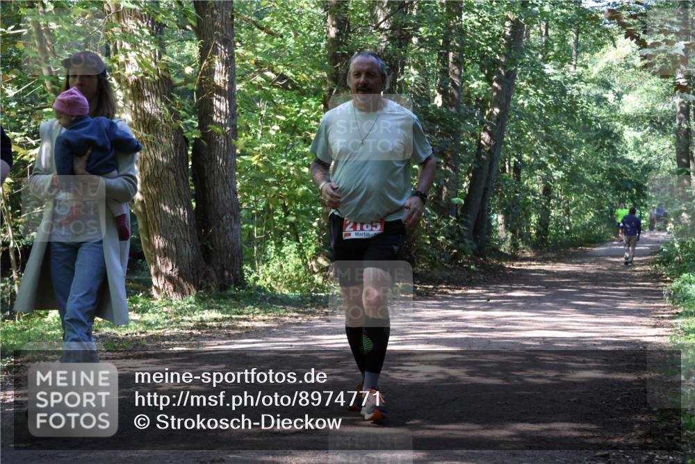 28.09.2025 - 33. Volkslauf durch das schöne Alstertal Strokosch-Dieckow http://msf.ph/oto/8974771 28.09.2025 13:01:00 Laufen 2105 meine-sportfotos.de
