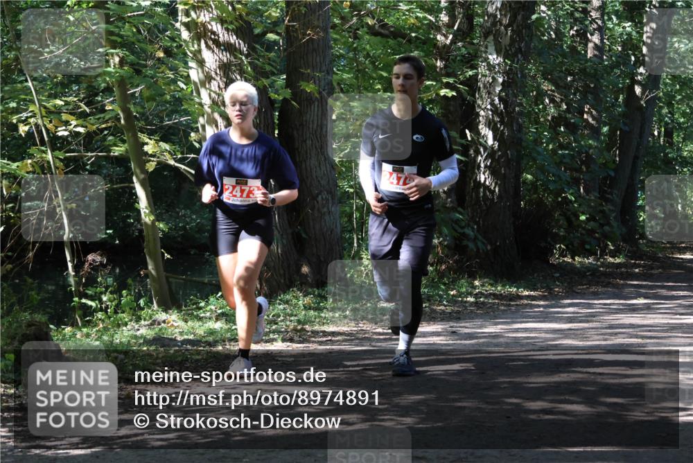 28.09.2025 - 33. Volkslauf durch das schöne Alstertal Strokosch-Dieckow http://msf.ph/oto/8974891 28.09.2025 13:17:32 Laufen 2473, 247 meine-sportfotos.de