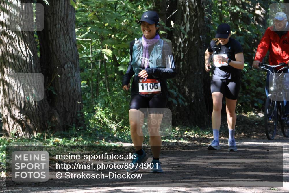 28.09.2025 - 33. Volkslauf durch das schöne Alstertal Strokosch-Dieckow http://msf.ph/oto/8974901 28.09.2025 13:21:52 Laufen 1105 meine-sportfotos.de