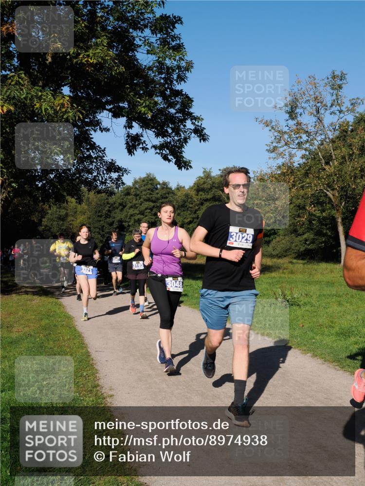 28.09.2025 - 33. Volkslauf durch das schöne Alstertal Fabian Wolf http://msf.ph/oto/8974938 28.09.2025 10:35:32 Laufen 3193, 3048, 3029 meine-sportfotos.de