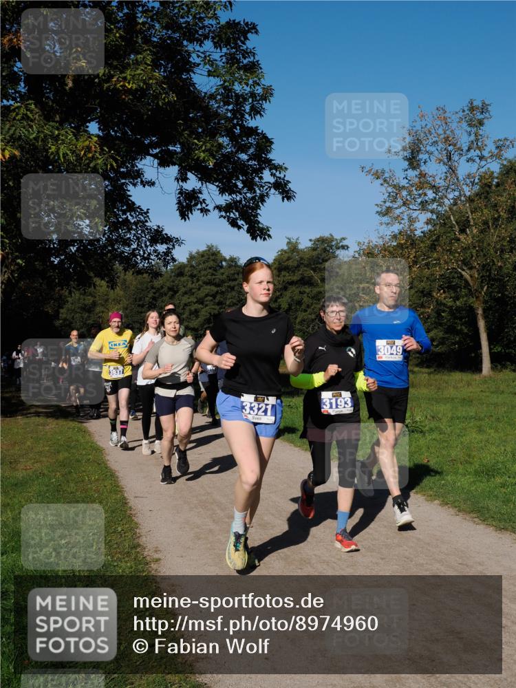 28.09.2025 - 33. Volkslauf durch das schöne Alstertal Fabian Wolf http://msf.ph/oto/8974960 28.09.2025 10:35:34 Laufen 3937, 3321, 3193, 3049 meine-sportfotos.de