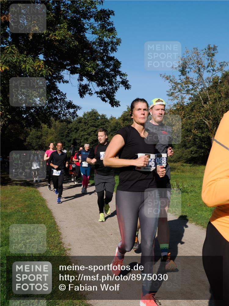 28.09.2025 - 33. Volkslauf durch das schöne Alstertal Fabian Wolf http://msf.ph/oto/8975030 28.09.2025 10:35:42 Laufen 3177, 3355, 66088 meine-sportfotos.de