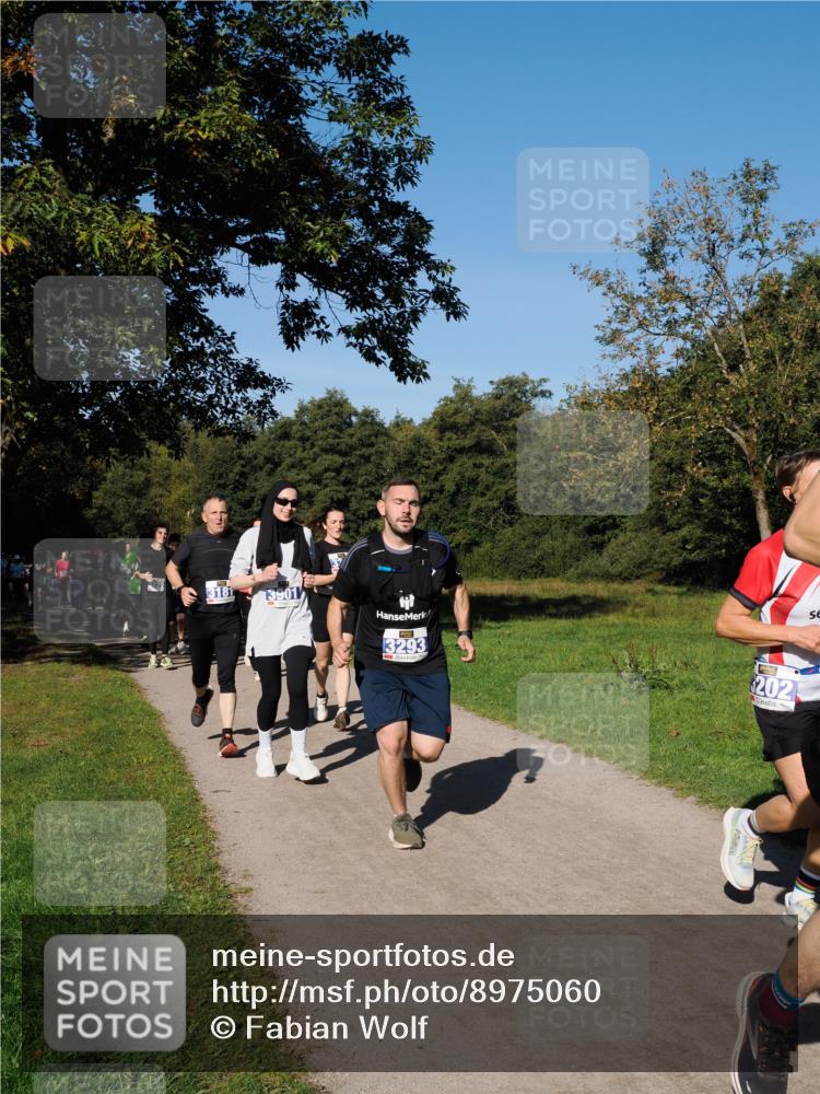 28.09.2025 - 33. Volkslauf durch das schöne Alstertal Fabian Wolf http://msf.ph/oto/8975060 28.09.2025 10:35:46 Laufen 3181, 3901, 3293, 202 meine-sportfotos.de