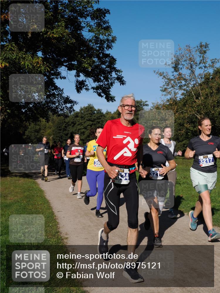 28.09.2025 - 33. Volkslauf durch das schöne Alstertal Fabian Wolf http://msf.ph/oto/8975121 28.09.2025 10:35:55 Laufen 3097, 39, 034, 3217, 321 meine-sportfotos.de