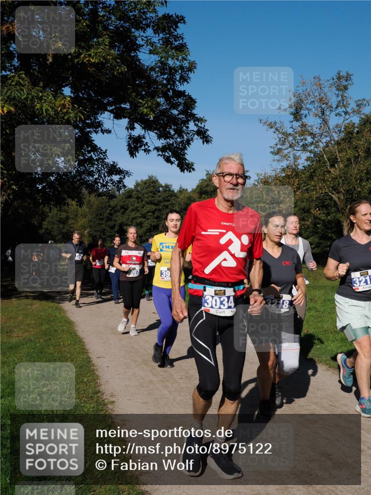 28.09.2025 - 33. Volkslauf durch das schöne Alstertal Fabian Wolf http://msf.ph/oto/8975122 28.09.2025 10:35:55 Laufen 3097, 39, 3034, 3218, 321 meine-sportfotos.de