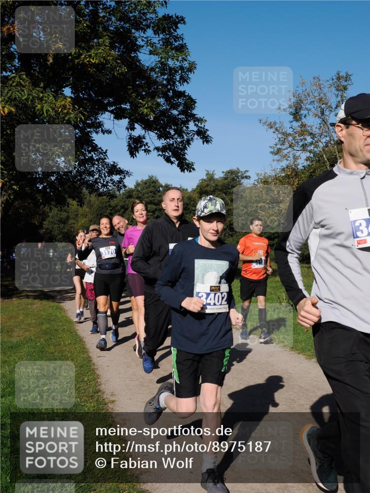 28.09.2025 - 33. Volkslauf durch das schöne Alstertal Fabian Wolf http://msf.ph/oto/8975187 28.09.2025 10:36:07 Laufen 3170, 3402, 13 meine-sportfotos.de