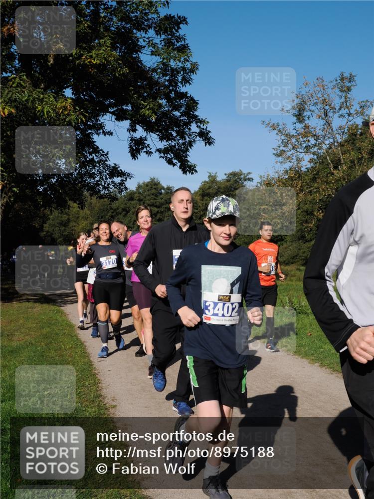 28.09.2025 - 33. Volkslauf durch das schöne Alstertal Fabian Wolf http://msf.ph/oto/8975188 28.09.2025 10:36:07 Laufen 3170, 3402 meine-sportfotos.de