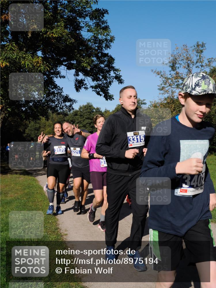 28.09.2025 - 33. Volkslauf durch das schöne Alstertal Fabian Wolf http://msf.ph/oto/8975194 28.09.2025 10:36:07 Laufen 3170, 3221, 3315, 1340 meine-sportfotos.de