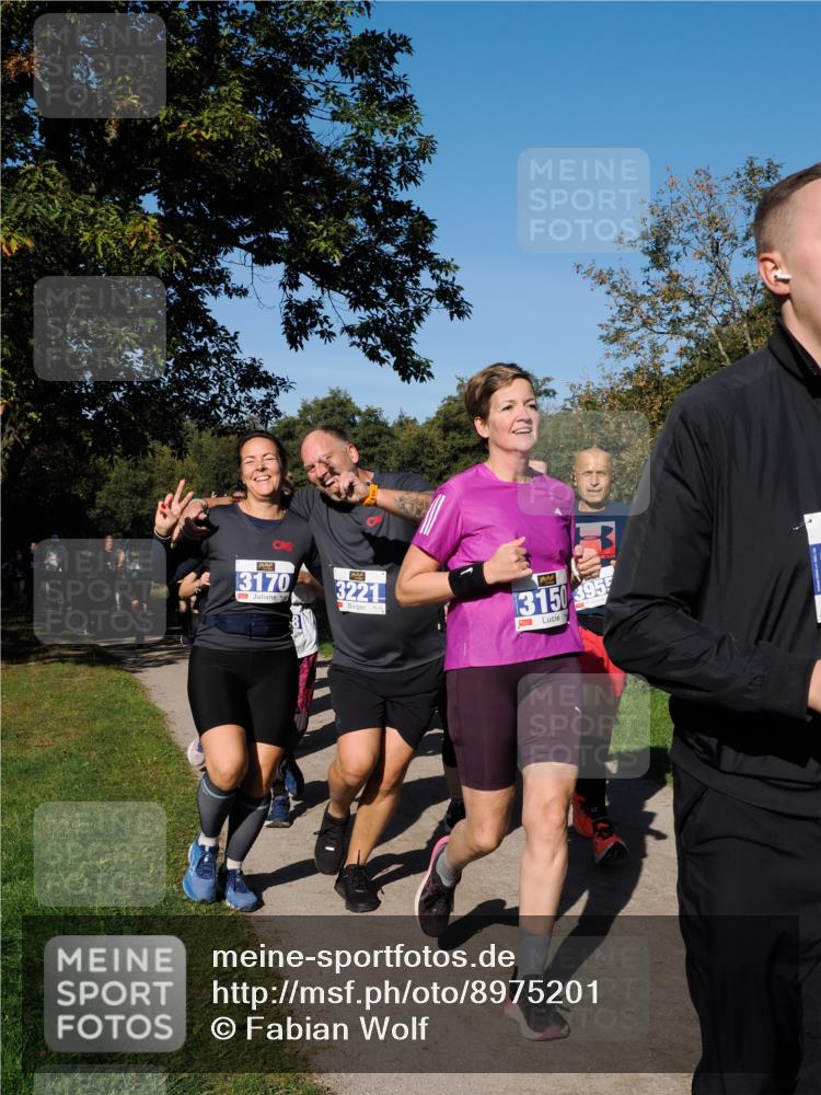 28.09.2025 - 33. Volkslauf durch das schöne Alstertal Fabian Wolf http://msf.ph/oto/8975201 28.09.2025 10:36:08 Laufen 3170, 3221, 3150, 395, 137 meine-sportfotos.de