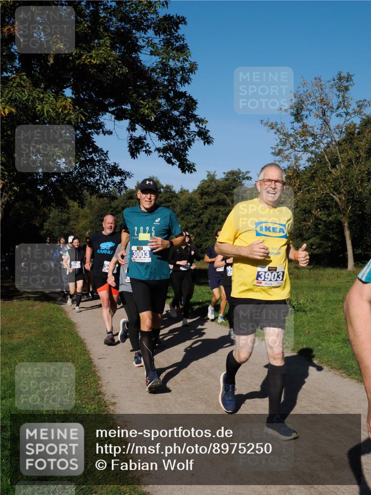 28.09.2025 - 33. Volkslauf durch das schöne Alstertal Fabian Wolf http://msf.ph/oto/8975250 28.09.2025 10:36:14 Laufen 3195, 2025, 3003, 3903 meine-sportfotos.de