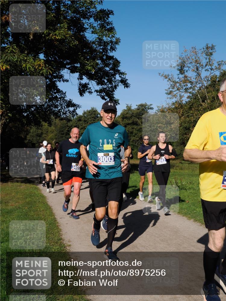 28.09.2025 - 33. Volkslauf durch das schöne Alstertal Fabian Wolf http://msf.ph/oto/8975256 28.09.2025 10:36:14 Laufen 2025, 340, 3003 meine-sportfotos.de