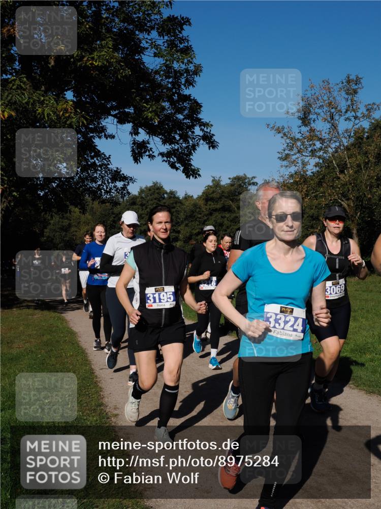 28.09.2025 - 33. Volkslauf durch das schöne Alstertal Fabian Wolf http://msf.ph/oto/8975284 28.09.2025 10:36:18 Laufen 3195, 3324, 3069 meine-sportfotos.de