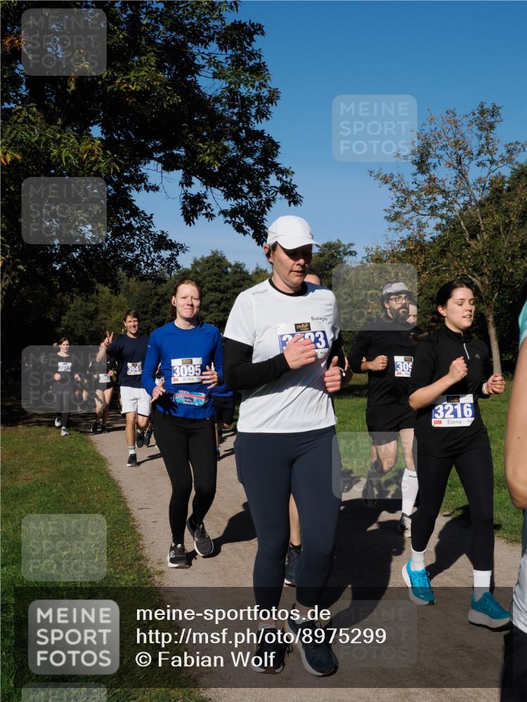 28.09.2025 - 33. Volkslauf durch das schöne Alstertal Fabian Wolf http://msf.ph/oto/8975299 28.09.2025 10:36:19 Laufen 3377, 3949, 3095, 23, 309, 3216 meine-sportfotos.de
