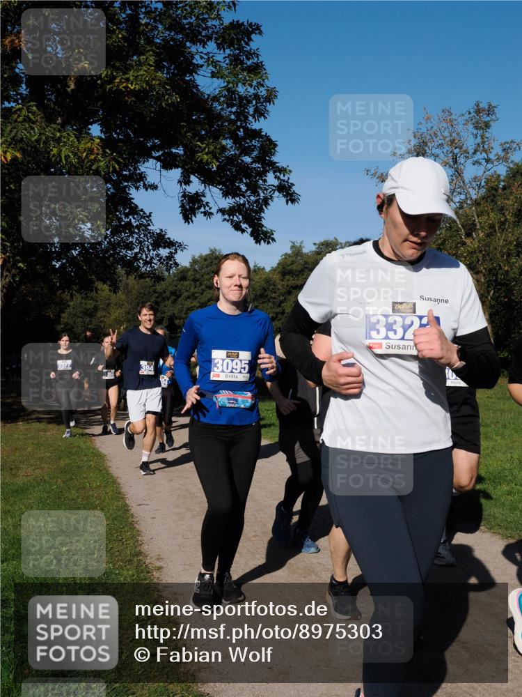 28.09.2025 - 33. Volkslauf durch das schöne Alstertal Fabian Wolf http://msf.ph/oto/8975303 28.09.2025 10:36:19 Laufen 3377, 3095, 332 meine-sportfotos.de