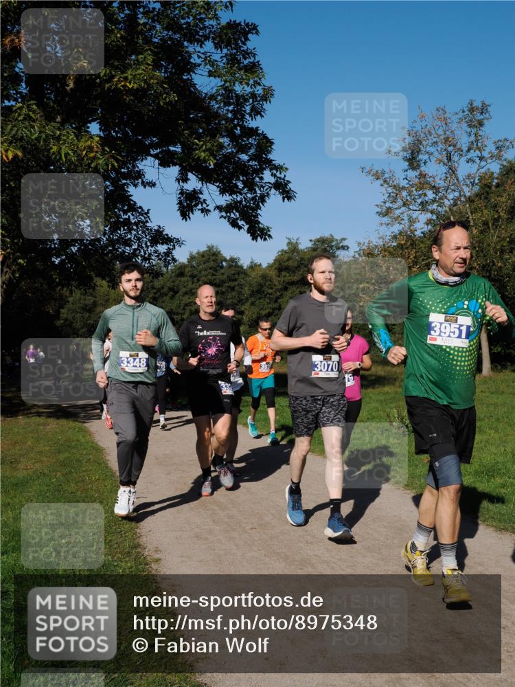 28.09.2025 - 33. Volkslauf durch das schöne Alstertal Fabian Wolf http://msf.ph/oto/8975348 28.09.2025 10:36:25 Laufen 3348, 393, 3070, 19, 3951 meine-sportfotos.de