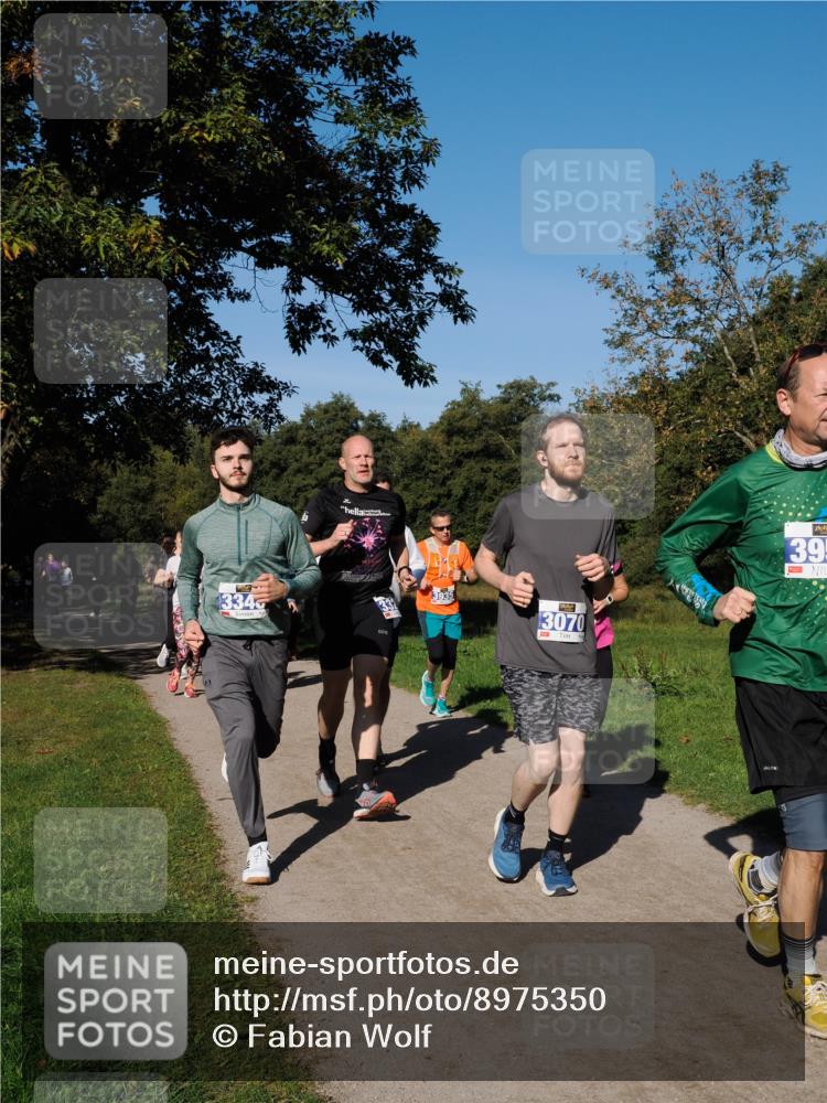 28.09.2025 - 33. Volkslauf durch das schöne Alstertal Fabian Wolf http://msf.ph/oto/8975350 28.09.2025 10:36:25 Laufen 334, 3070, 395 meine-sportfotos.de