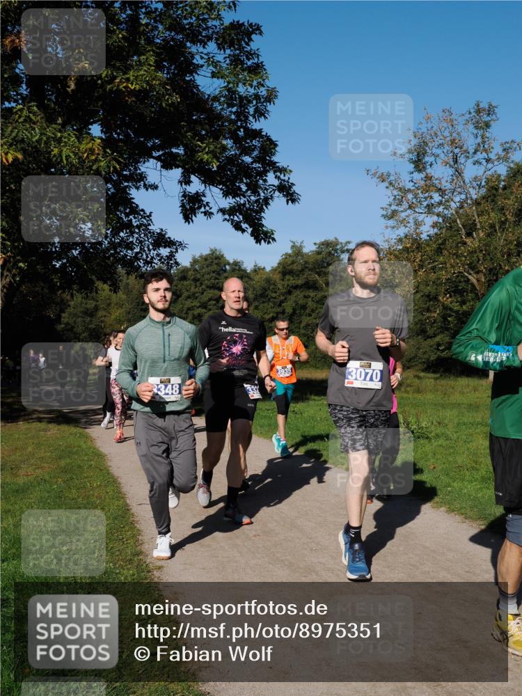 28.09.2025 - 33. Volkslauf durch das schöne Alstertal Fabian Wolf http://msf.ph/oto/8975351 28.09.2025 10:36:25 Laufen 3348, 22, 3935, 3070 meine-sportfotos.de