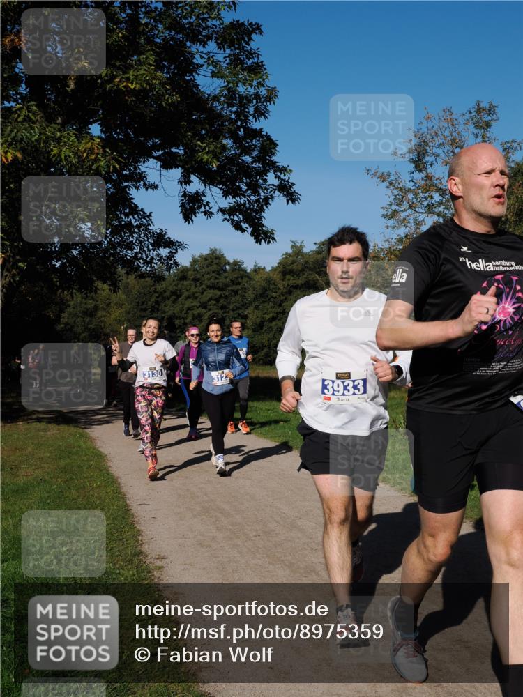 28.09.2025 - 33. Volkslauf durch das schöne Alstertal Fabian Wolf http://msf.ph/oto/8975359 28.09.2025 10:36:27 Laufen 3130, 3123, 3933, 1 meine-sportfotos.de
