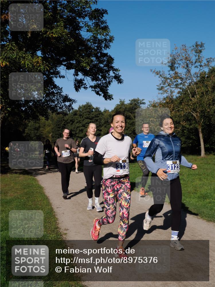 28.09.2025 - 33. Volkslauf durch das schöne Alstertal Fabian Wolf http://msf.ph/oto/8975376 28.09.2025 10:36:28 Laufen 3090, 3130, 300, 13123 meine-sportfotos.de