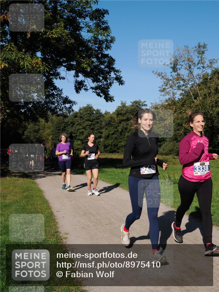 28.09.2025 - 33. Volkslauf durch das schöne Alstertal Fabian Wolf http://msf.ph/oto/8975410 28.09.2025 10:36:35 Laufen 3007, 3235, 13338 meine-sportfotos.de