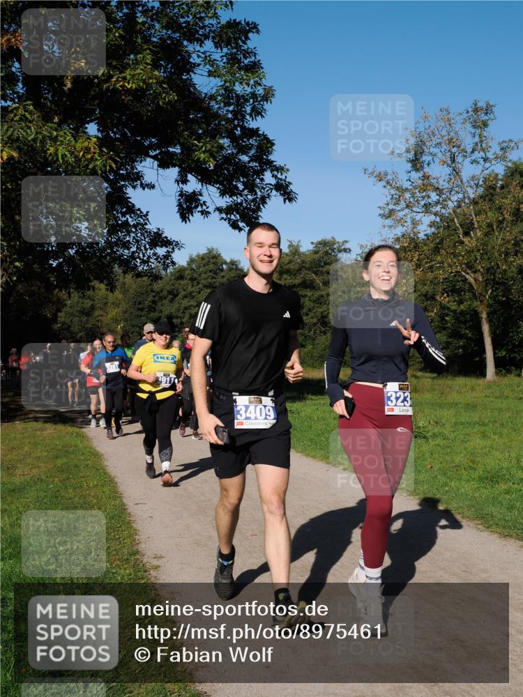 28.09.2025 - 33. Volkslauf durch das schöne Alstertal Fabian Wolf http://msf.ph/oto/8975461 28.09.2025 10:36:42 Laufen 3281, 3409, 323 meine-sportfotos.de