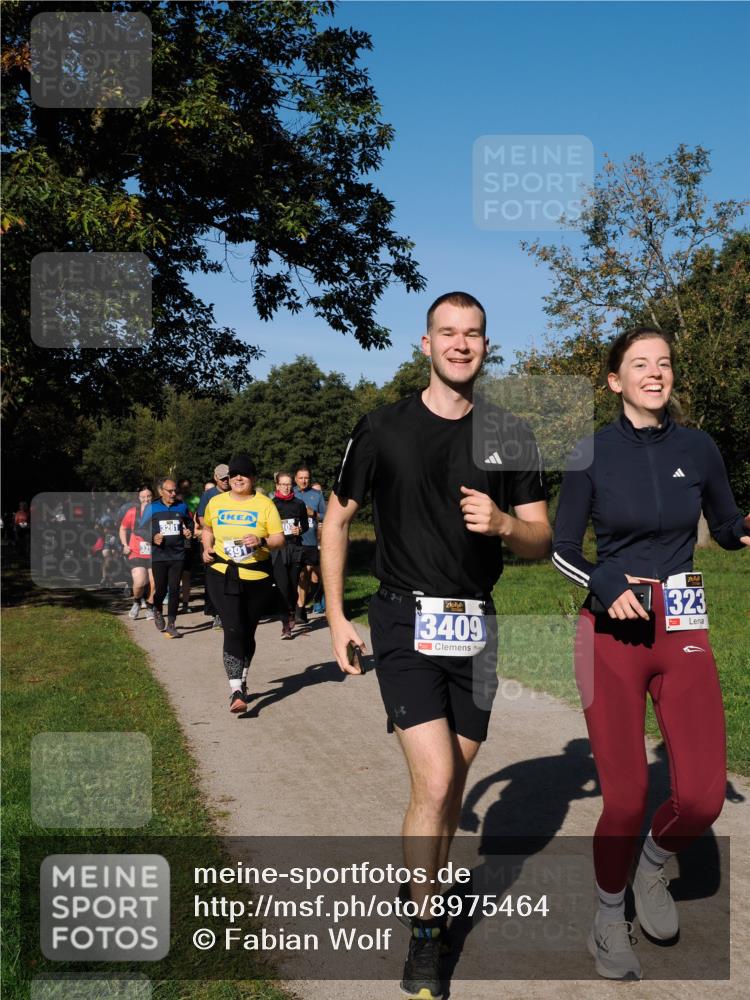 28.09.2025 - 33. Volkslauf durch das schöne Alstertal Fabian Wolf http://msf.ph/oto/8975464 28.09.2025 10:36:42 Laufen 3281, 13409, 323 meine-sportfotos.de