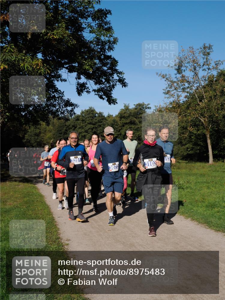 28.09.2025 - 33. Volkslauf durch das schöne Alstertal Fabian Wolf http://msf.ph/oto/8975483 28.09.2025 10:36:45 Laufen 3281, 103, 3072, 3102 meine-sportfotos.de