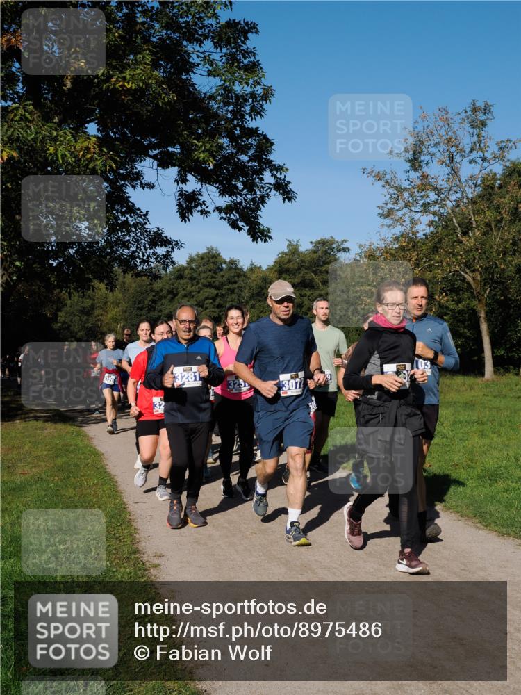 28.09.2025 - 33. Volkslauf durch das schöne Alstertal Fabian Wolf http://msf.ph/oto/8975486 28.09.2025 10:36:45 Laufen 126, 3281, 3072 meine-sportfotos.de