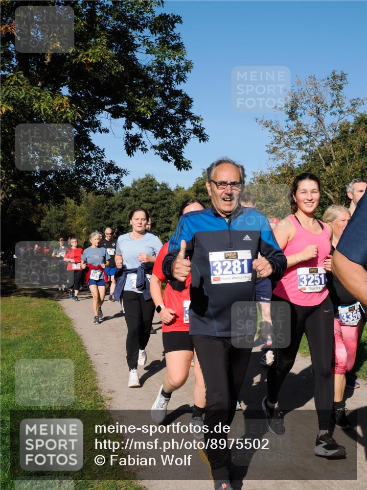 28.09.2025 - 33. Volkslauf durch das schöne Alstertal Fabian Wolf http://msf.ph/oto/8975502 28.09.2025 10:36:47 Laufen 3126, 3281, 13251, 3356 meine-sportfotos.de