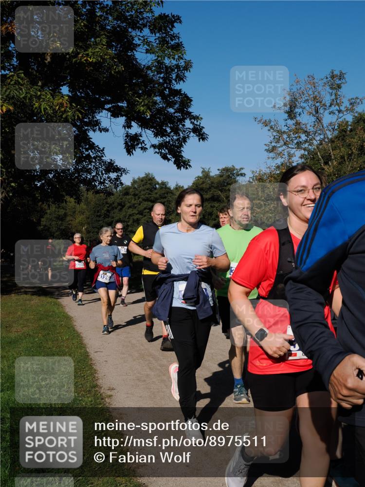 28.09.2025 - 33. Volkslauf durch das schöne Alstertal Fabian Wolf http://msf.ph/oto/8975511 28.09.2025 10:36:47 Laufen 3289, 3126, 284 meine-sportfotos.de