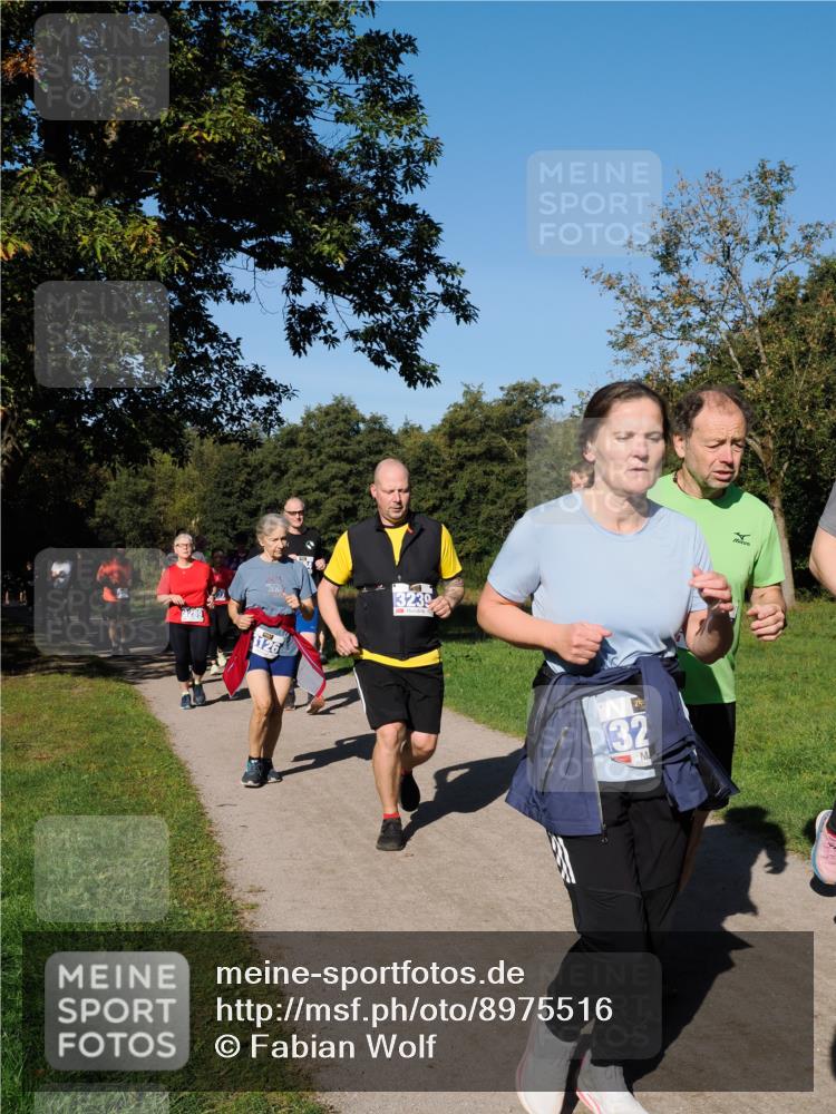 28.09.2025 - 33. Volkslauf durch das schöne Alstertal Fabian Wolf http://msf.ph/oto/8975516 28.09.2025 10:36:48 Laufen 3289, 3126, 3239, 32 meine-sportfotos.de