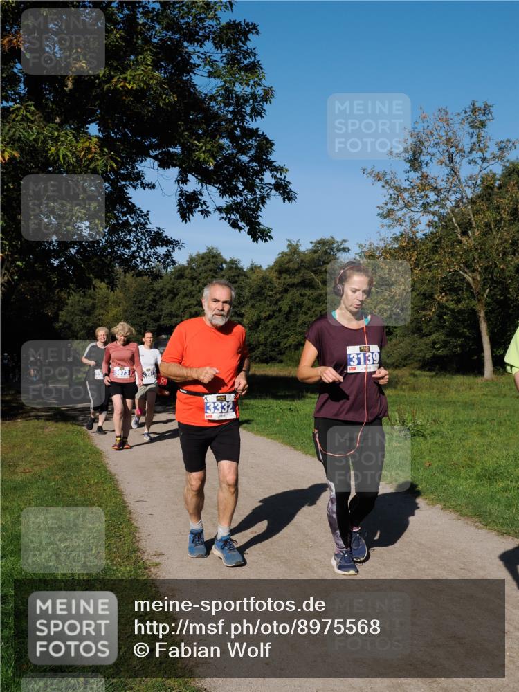 28.09.2025 - 33. Volkslauf durch das schöne Alstertal Fabian Wolf http://msf.ph/oto/8975568 28.09.2025 10:36:55 Laufen 3073, 13332, 3139 meine-sportfotos.de