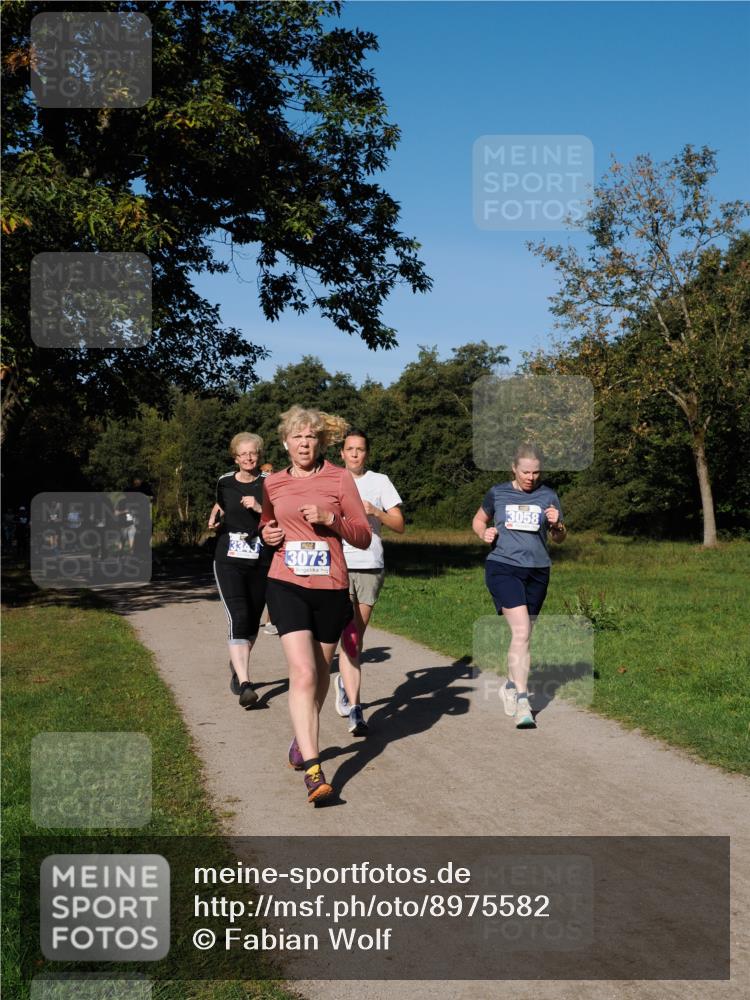 28.09.2025 - 33. Volkslauf durch das schöne Alstertal Fabian Wolf http://msf.ph/oto/8975582 28.09.2025 10:36:57 Laufen 3073, 3058 meine-sportfotos.de
