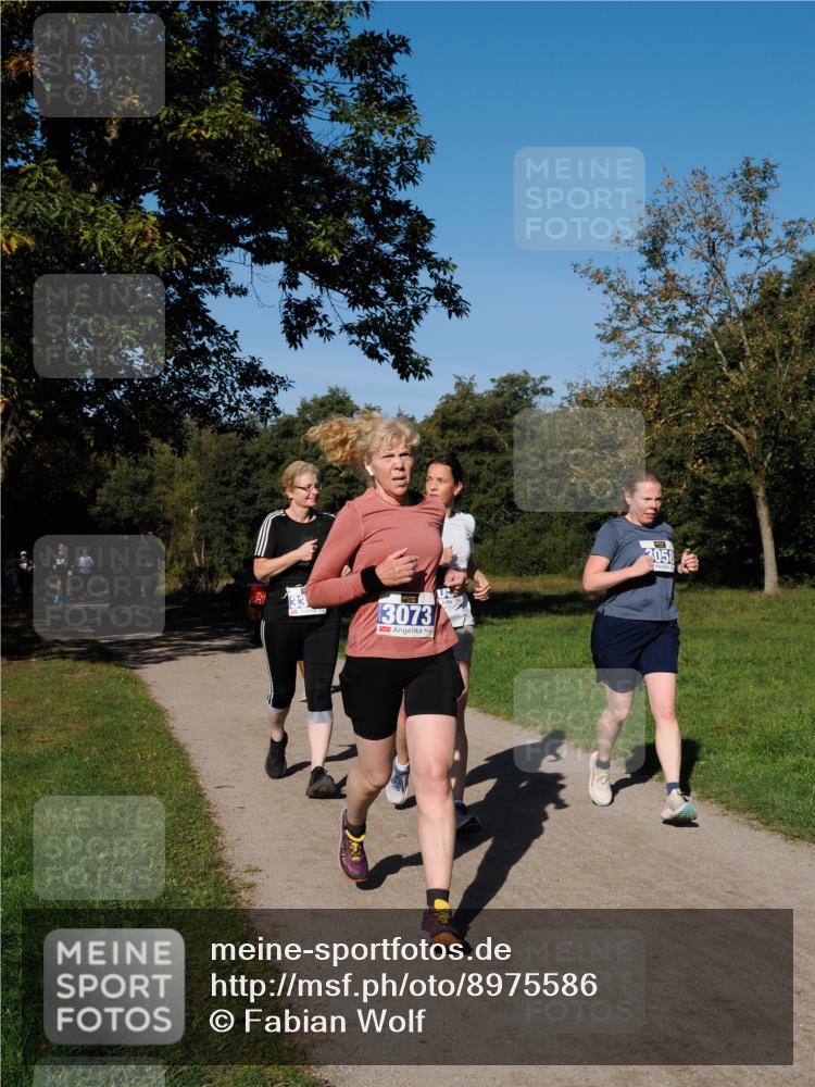 28.09.2025 - 33. Volkslauf durch das schöne Alstertal Fabian Wolf http://msf.ph/oto/8975586 28.09.2025 10:36:58 Laufen 3073, 3058 meine-sportfotos.de