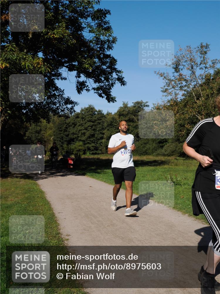 28.09.2025 - 33. Volkslauf durch das schöne Alstertal Fabian Wolf http://msf.ph/oto/8975603 28.09.2025 10:37:00 Laufen 3104 meine-sportfotos.de
