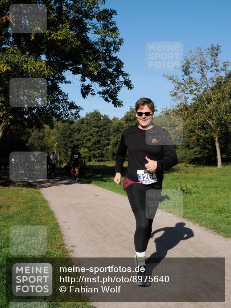 28.09.2025 - 33. Volkslauf durch das schöne Alstertal Fabian Wolf http://msf.ph/oto/8975640 28.09.2025 10:37:06 Laufen 3264 meine-sportfotos.de