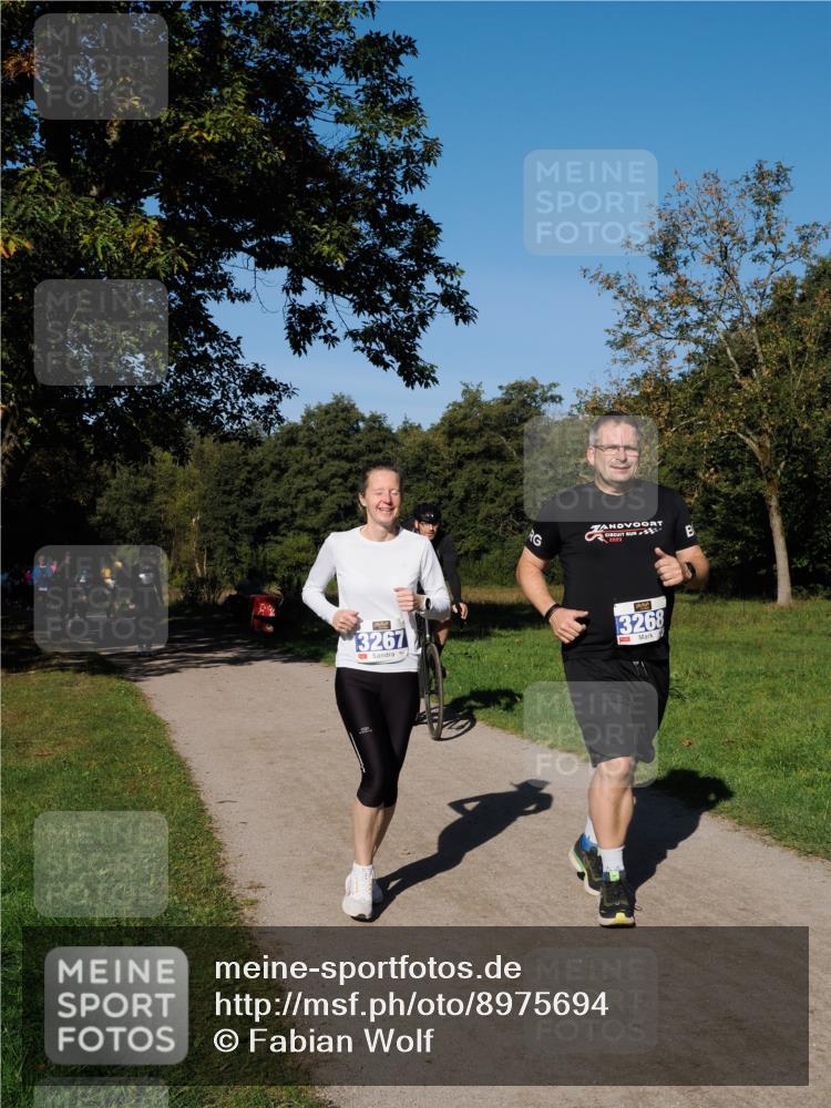 28.09.2025 - 33. Volkslauf durch das schöne Alstertal Fabian Wolf http://msf.ph/oto/8975694 28.09.2025 10:37:21 Laufen 3267, 2023, 3268 meine-sportfotos.de