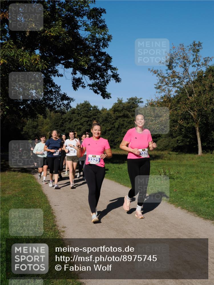28.09.2025 - 33. Volkslauf durch das schöne Alstertal Fabian Wolf http://msf.ph/oto/8975745 28.09.2025 10:37:42 Laufen 3390, 3325, 3326 meine-sportfotos.de