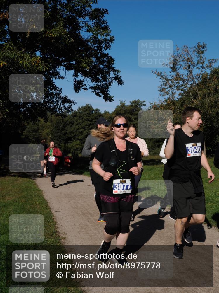28.09.2025 - 33. Volkslauf durch das schöne Alstertal Fabian Wolf http://msf.ph/oto/8975778 28.09.2025 10:37:48 Laufen 3206, 3077, 3040 meine-sportfotos.de